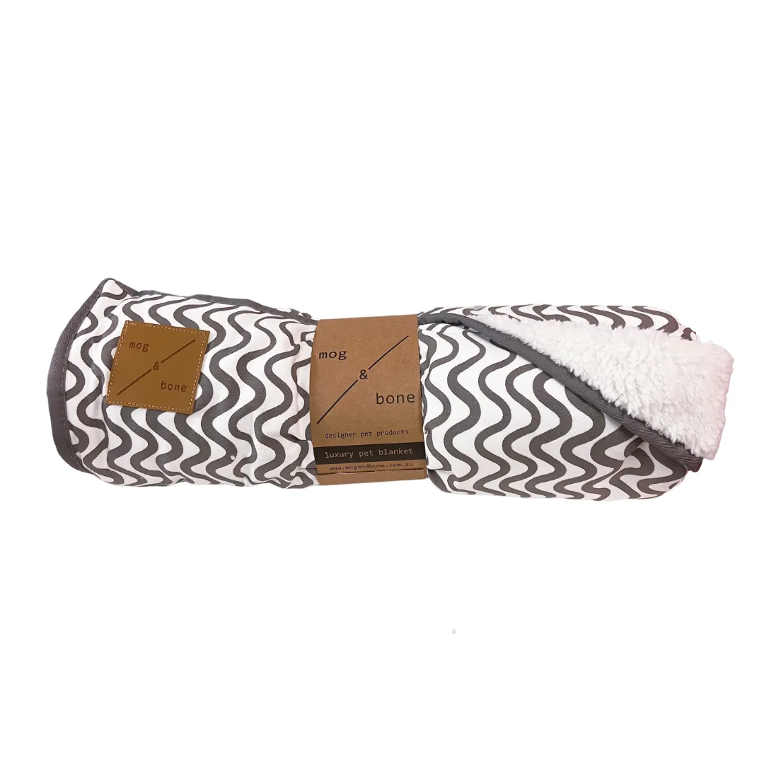 Pet Blanket with Fleece - Mocha Wave Print